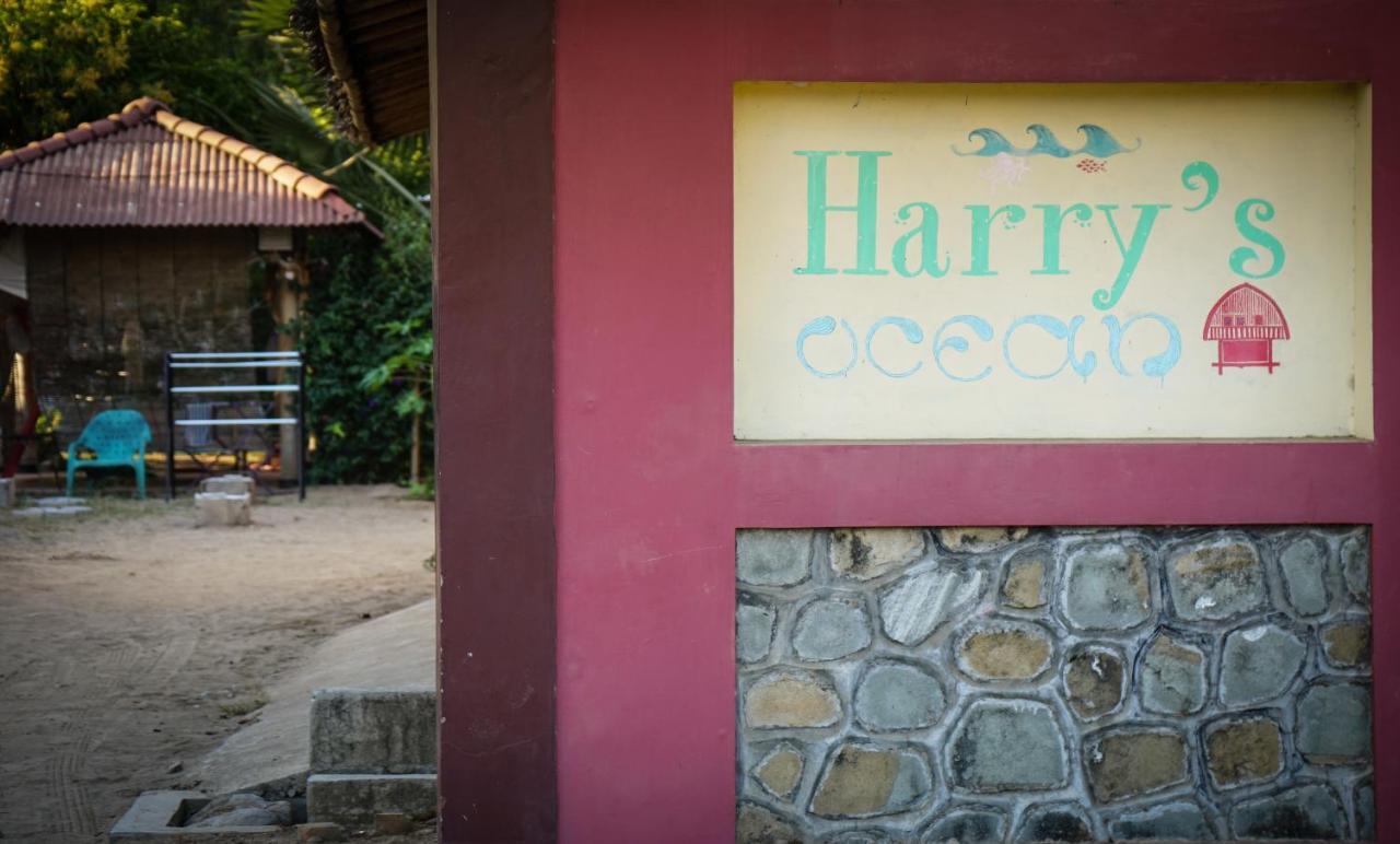 Harry'S Ocean House Pacitan Lägenhet Exteriör bild